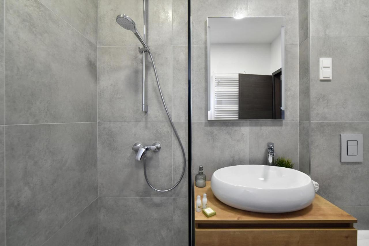 Zrinski Premium Suites & Rooms زغرب المظهر الخارجي الصورة